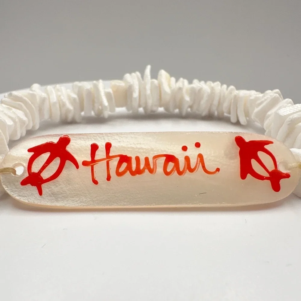 Vintage 90s‎ Hawaii Shell Heishe Bead Stretch Bracelet White Red Sea Turtle Honu